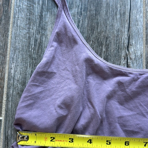 Lululemon tank top size 4 - Picture 8 of 8